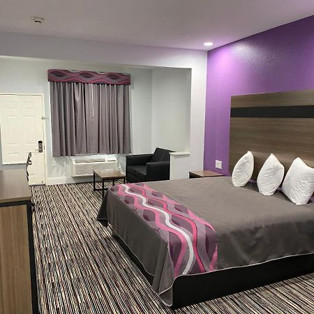 Palace Inn Crosby 외부 사진