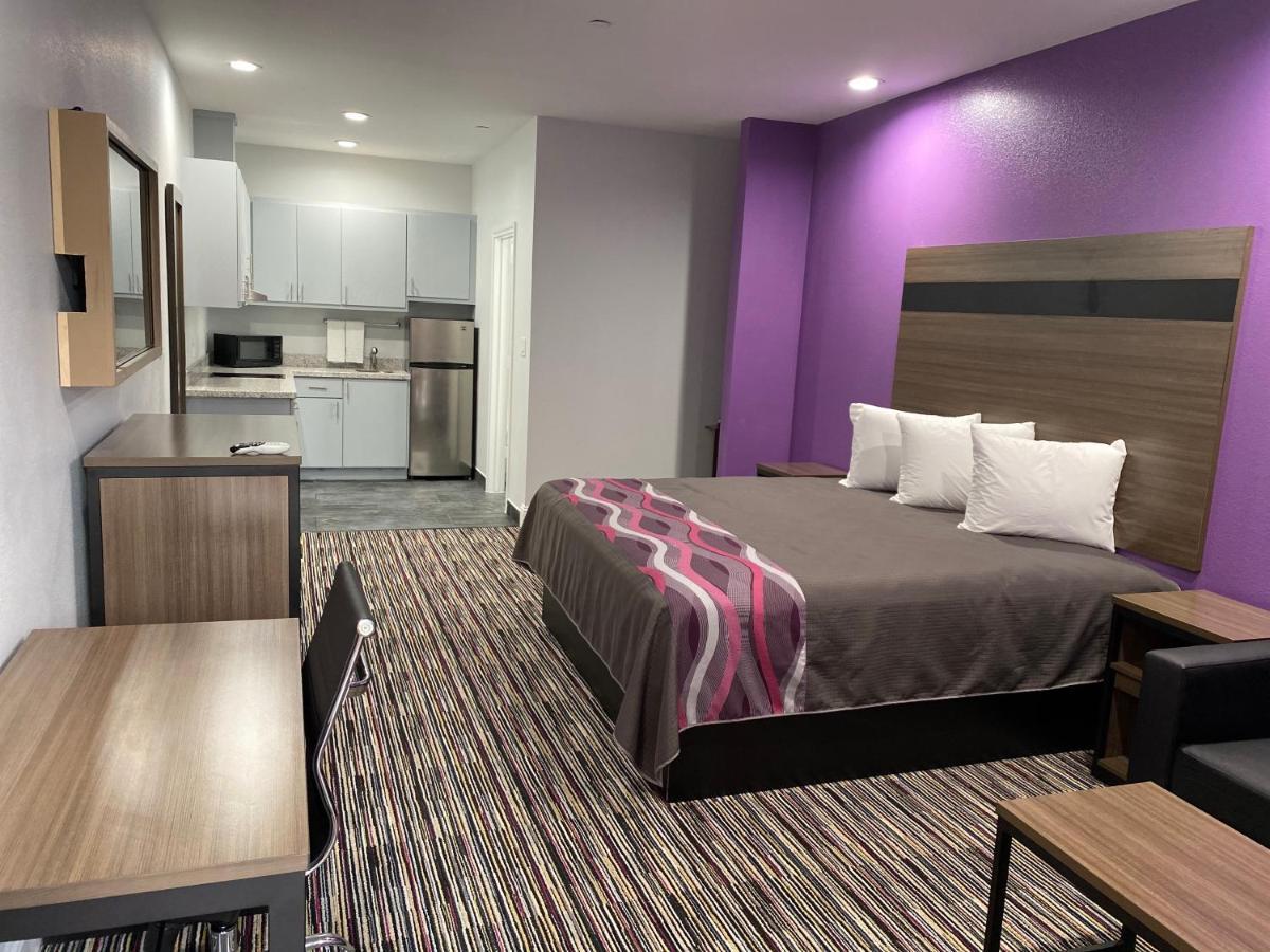 Palace Inn Crosby 외부 사진